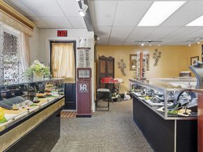 12 Lindell Ave, Leominster MA 01453