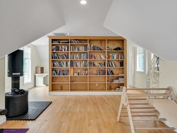 3A Nowers Road, Lexington MA 02420