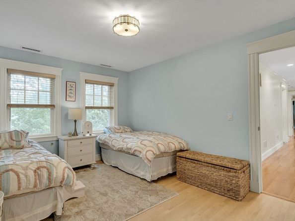 3A Nowers Road, Lexington MA 02420