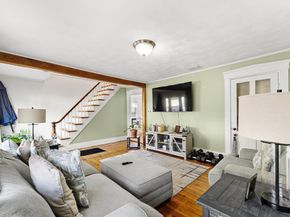 9 Sanford St, Medway MA 02053