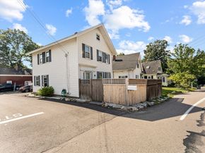 9 Sanford St, Medway MA 02053