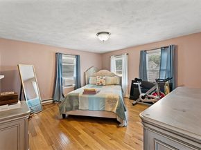 9 Sanford St, Medway MA 02053