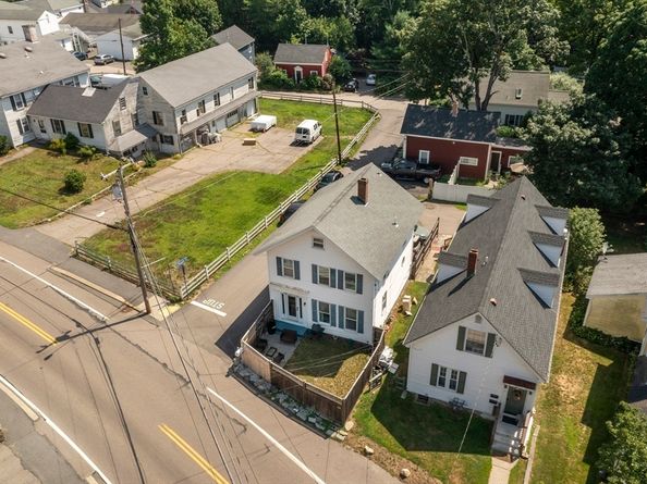9 Sanford St, Medway MA 02053