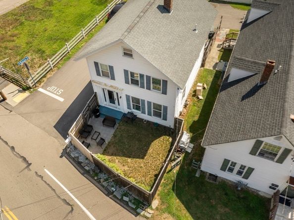 9 Sanford St, Medway MA 02053
