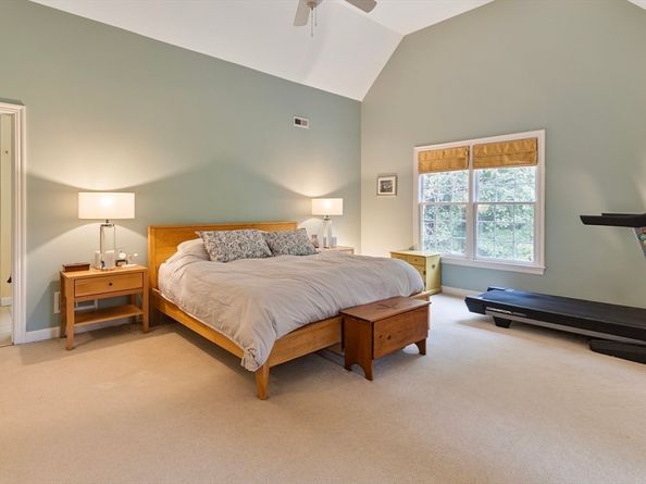 21 Hearthstone Road, Hopkinton MA 01748