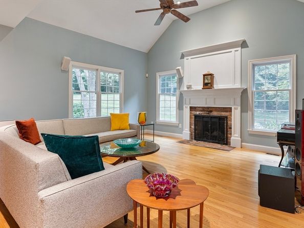 21 Hearthstone Road, Hopkinton MA 01748