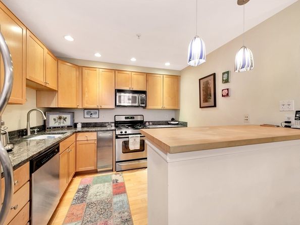 80 Prospect Street 13, Gloucester MA 01930