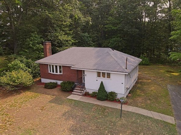 4 French St, Billerica MA 01821
