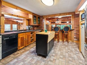 25 Maple Ave, Oxford MA 01537