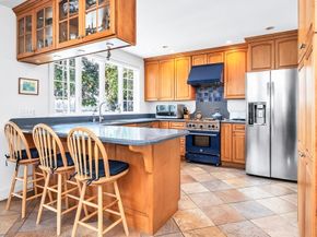 33 Crescent Ave, Beverly MA 01915