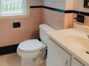 656 Bolton St, Marlborough MA 01752