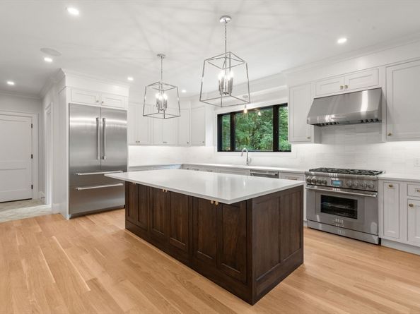 36 Kingswood Rd, Westwood MA 02090