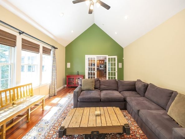 6 Freedom Trail, Medway MA 02053