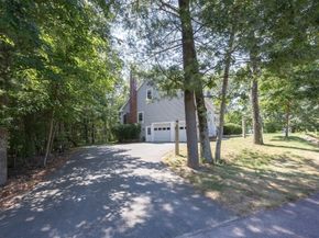 6 Freedom Trail, Medway MA 02053