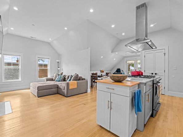 28 Dix St 3, Boston MA 02122