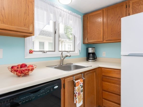 12 Ingleside Ave, Malden MA 02148