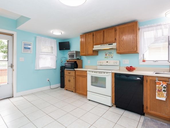 12 Ingleside Ave, Malden MA 02148