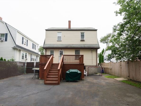 12 Ingleside Ave, Malden MA 02148