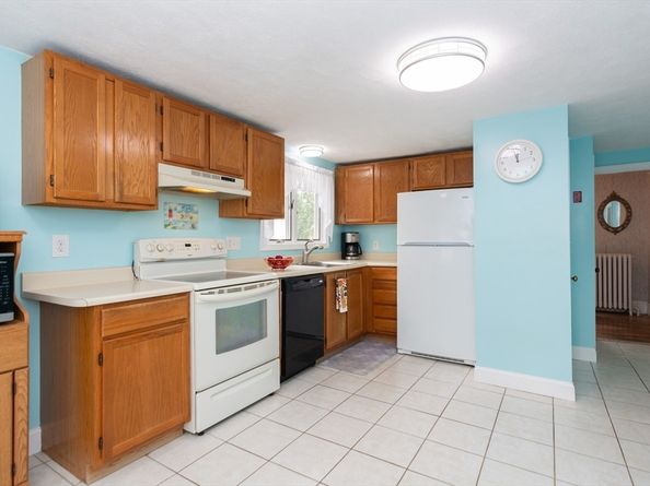 12 Ingleside Ave, Malden MA 02148