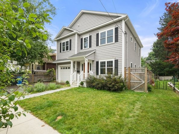 26 Brookfield Rd, Waltham MA 02452