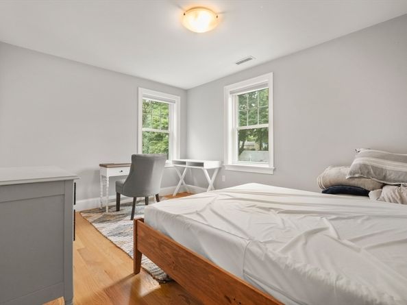 26 Brookfield Rd, Waltham MA 02452