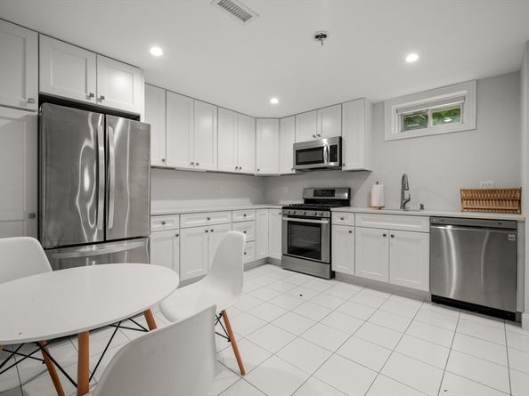 26 Brookfield Rd, Waltham MA 02452