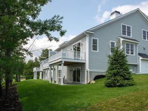 13 Clubview Dr 13, Andover MA 01810