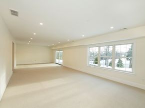 13 Clubview Dr 13, Andover MA 01810