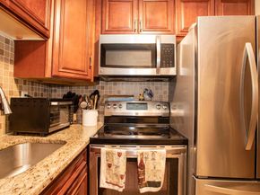 26 Faxon St 2, Stoughton MA 02072