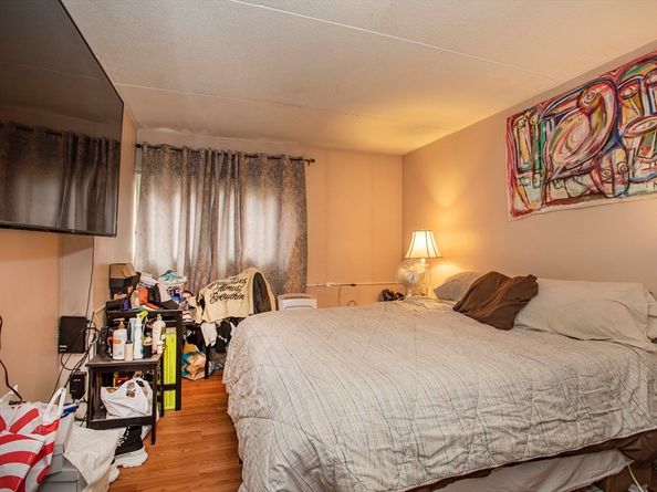 26 Faxon St 2, Stoughton MA 02072