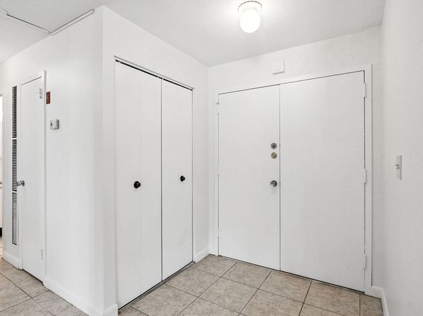 1006 Paradise Rd 1H, Swampscott MA 01907
