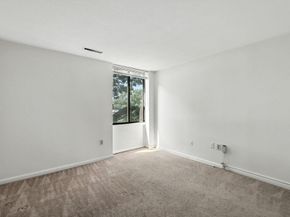 1006 Paradise Rd 1H, Swampscott MA 01907