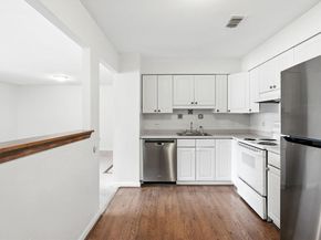 1006 Paradise Rd 1H, Swampscott MA 01907