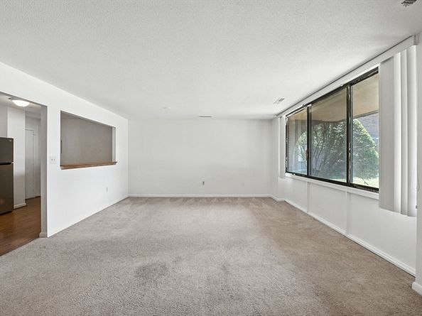 1006 Paradise Rd 1H, Swampscott MA 01907