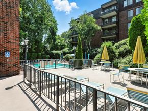 1006 Paradise Rd 1H, Swampscott MA 01907