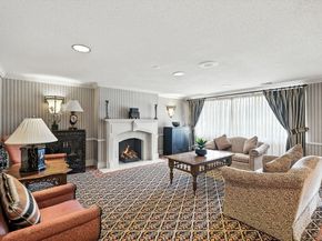 1006 Paradise Rd 1H, Swampscott MA 01907