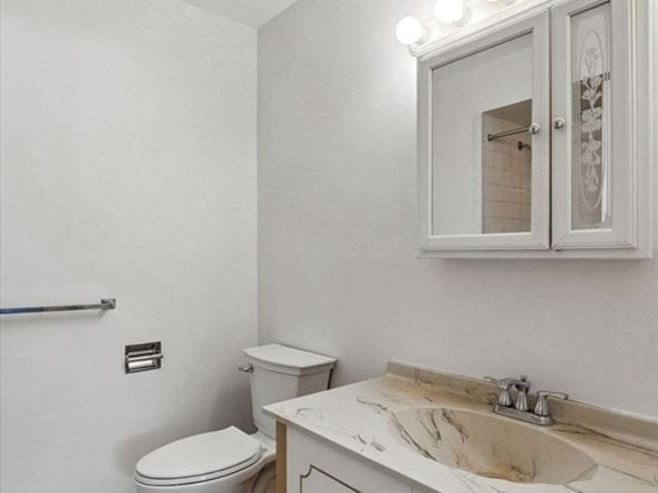 1006 Paradise Rd 1H, Swampscott MA 01907