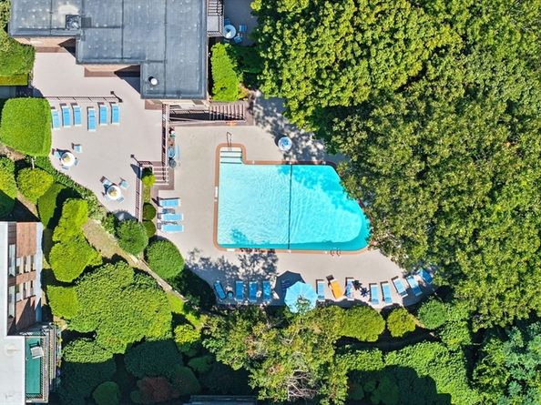 1006 Paradise Rd 1H, Swampscott MA 01907