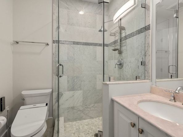 34 Winchester Rd 34, Newton MA 02458