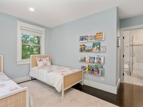 34 Winchester Rd 34, Newton MA 02458