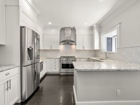 34 Winchester Rd 34, Newton MA 02458