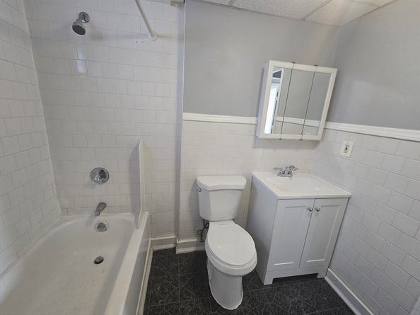 450 Essex St, Lynn MA 01902
