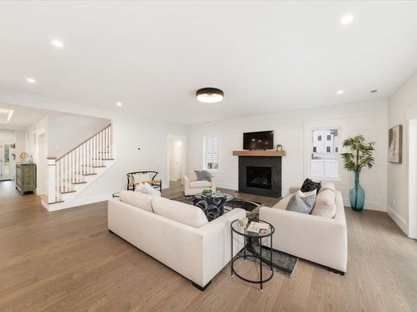 18 Walcott St, Natick MA 01760