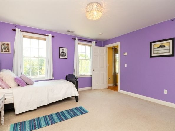 14 Essex St, Norfolk MA 02056