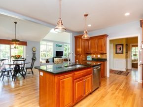 14 Essex St, Norfolk MA 02056