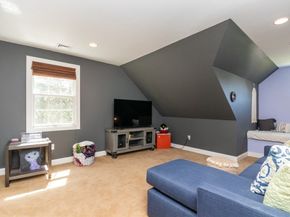 14 Essex St, Norfolk MA 02056