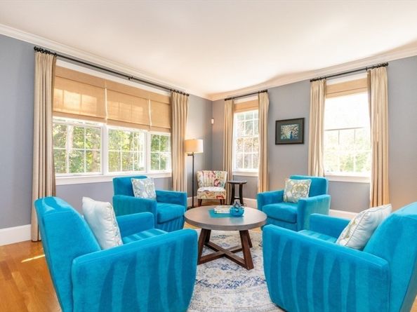 14 Essex St, Norfolk MA 02056
