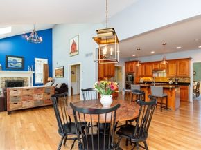 14 Essex St, Norfolk MA 02056