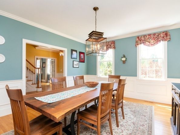 14 Essex St, Norfolk MA 02056