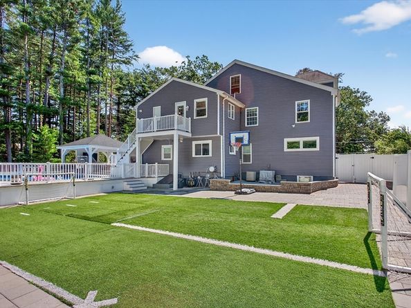 63 Outlook Rd, Billerica MA 01862